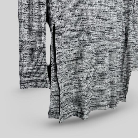 ASTR The Label Ribbed Longline Cowl Neck Top - Picture 5 of 5